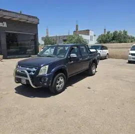 Isuzu Kert 2012, RF19431218
