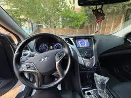 هيونداي ازيرا 2012, RF55385182