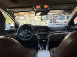 Hyundai Elantra 2017, RF11102292