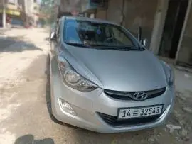 هيونداي النترا 2012, حلب, RF80174453