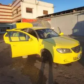 نيسان صني 2011, RF17650021