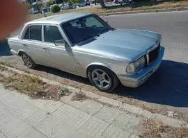 Mercedes 280, Latakia, RF11351387