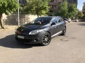 رينو ميغان 2010, دمشق, RF43189287