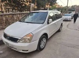 كيا كرنفال سياحي 2013, حلب, RF86817870
