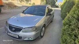 نيسان صني 2012, RF10396888