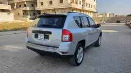 جيب شروكي 2011, حلب, RF13036094