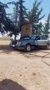 Mercedes 300 Model 1994, Aleppo, RF21292892