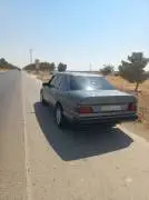 Mercedes 300 Model 1994, Aleppo, RF21292892