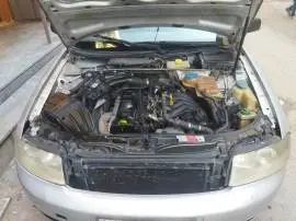 اودي A4 2002, RF19071591
