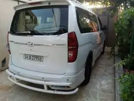هيونداي ستاريكس 2011, دمشق, RF67071785