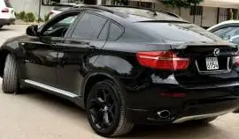 بي إم دبليو X6 2011, RF97480152