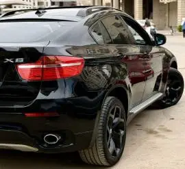 بي إم دبليو X6 2011, RF97480152