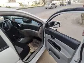 كيا ريو 2006, RF70495295