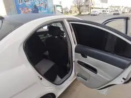 كيا ريو 2006, RF70495295