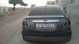 كيا ريو 2015, RF66704655
