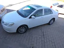 بي واي دي 2013, RF15862362
