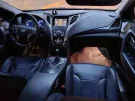 هيونداي ازيرا 2013, RF22893943