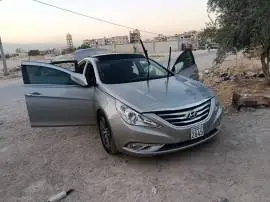 سوناتا 2012, RF64349063