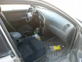 Kia 2003, RF36717339