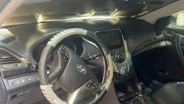 هيونداي ازيرا 2012, RF16272781