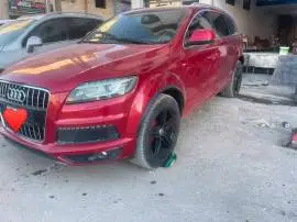 أودي Q7 2013, RF18530378