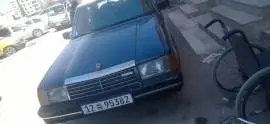 Mazda 929 Limited Model 1983, RF38394752