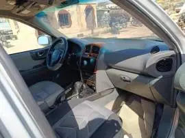 هيونداي سنتفي 2005, RF14748636