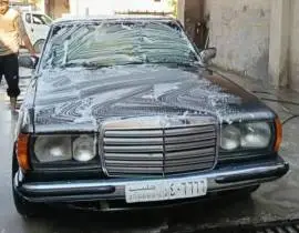 Mercedes w123 230, Aleppo, RF78362964