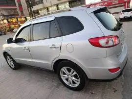 hyundai cm 2011, Daraa, RF18107147