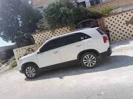 كيا سورنتو 2010, دمشق, RF15485253