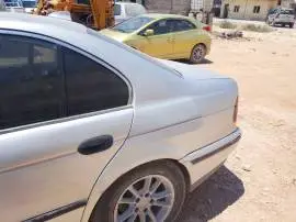 سيارة BMW موديل 2000, RF15338871