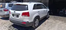 كيا سيرنتو 2011, RF21353594