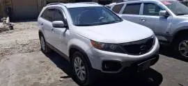 كيا سيرنتو 2011, RF21353594