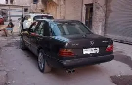 مرسيدس E220 1993, حلب, RF27877439