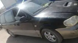 سيارة 2002