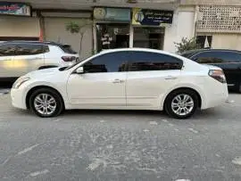 نيسان التيما 2012