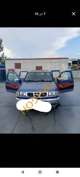 نيسان 2001