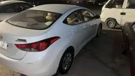 Hyundai Elantra 2013