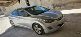 Hyundai Elantra 2012