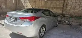 Hyundai Elantra 2012