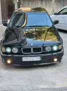 بي ام دبليو M5 موديل 1992