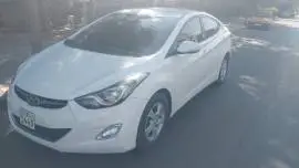 هيونداي افانتي 2012