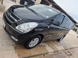 فان هيونداي h1 2015
