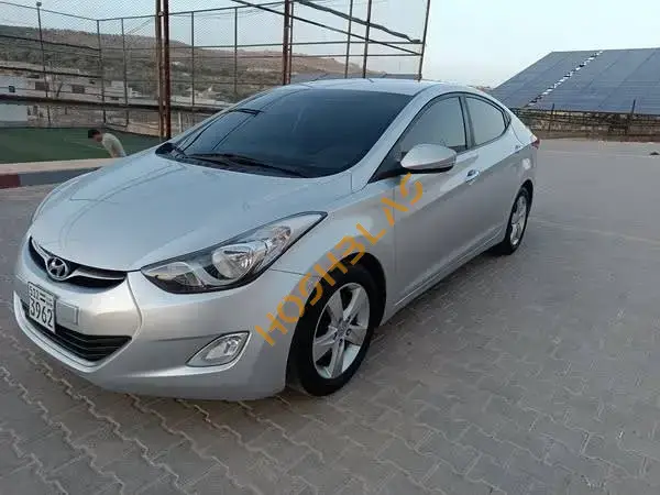 هيونداي أفانتي 2012 للبيع