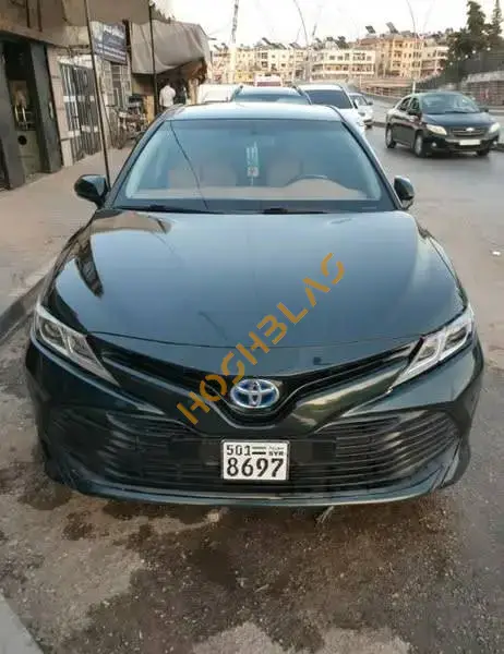 تويتا كامري 2019 للبيع
