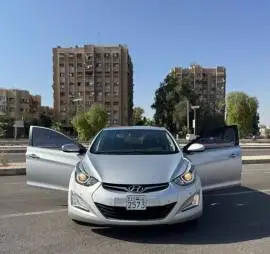 هيونداي أفانتي 2012 للبيع