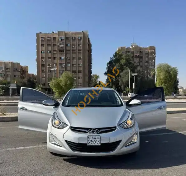 هيونداي أفانتي 2012 للبيع