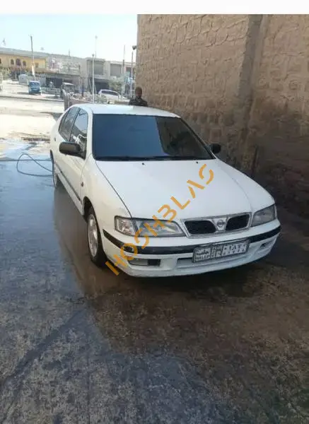 نيسان موديل 2000
