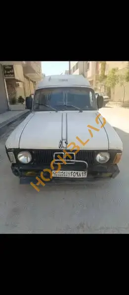 سيارة نيسان إيچ موديل 1993 للبيع