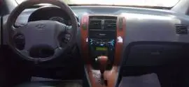 هونداي توسان 2005 بيضا